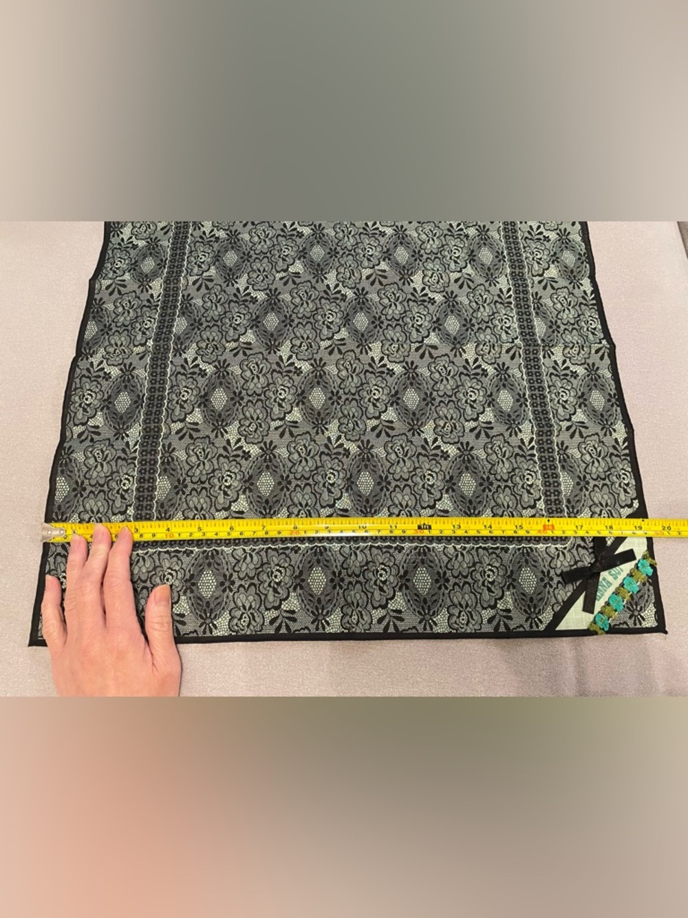 Anna Sui Small Scarf, Got From Japan, Never Been Used - Picture 3 of 4